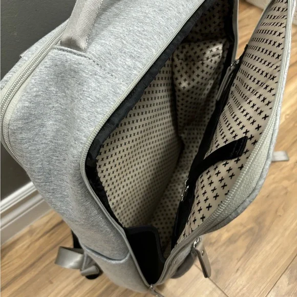 Diaper bag - Picture 2 of 3